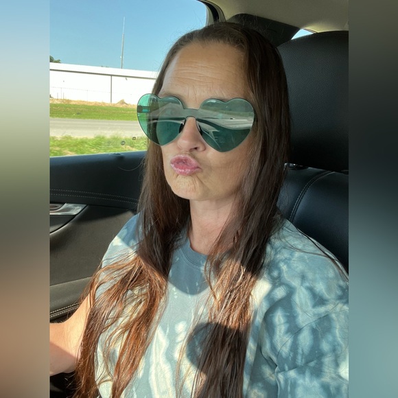 LIVE NOW SHARE SHOW! Women’s Tops & Sweaters! Plus Sign Open Now!! - Picture 5 of 5